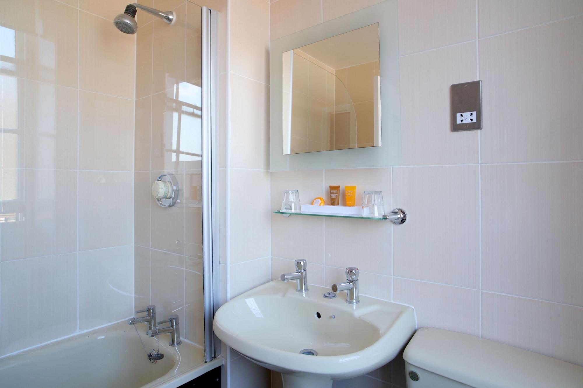 Station Hotel, Sure Collection By Bw 3*