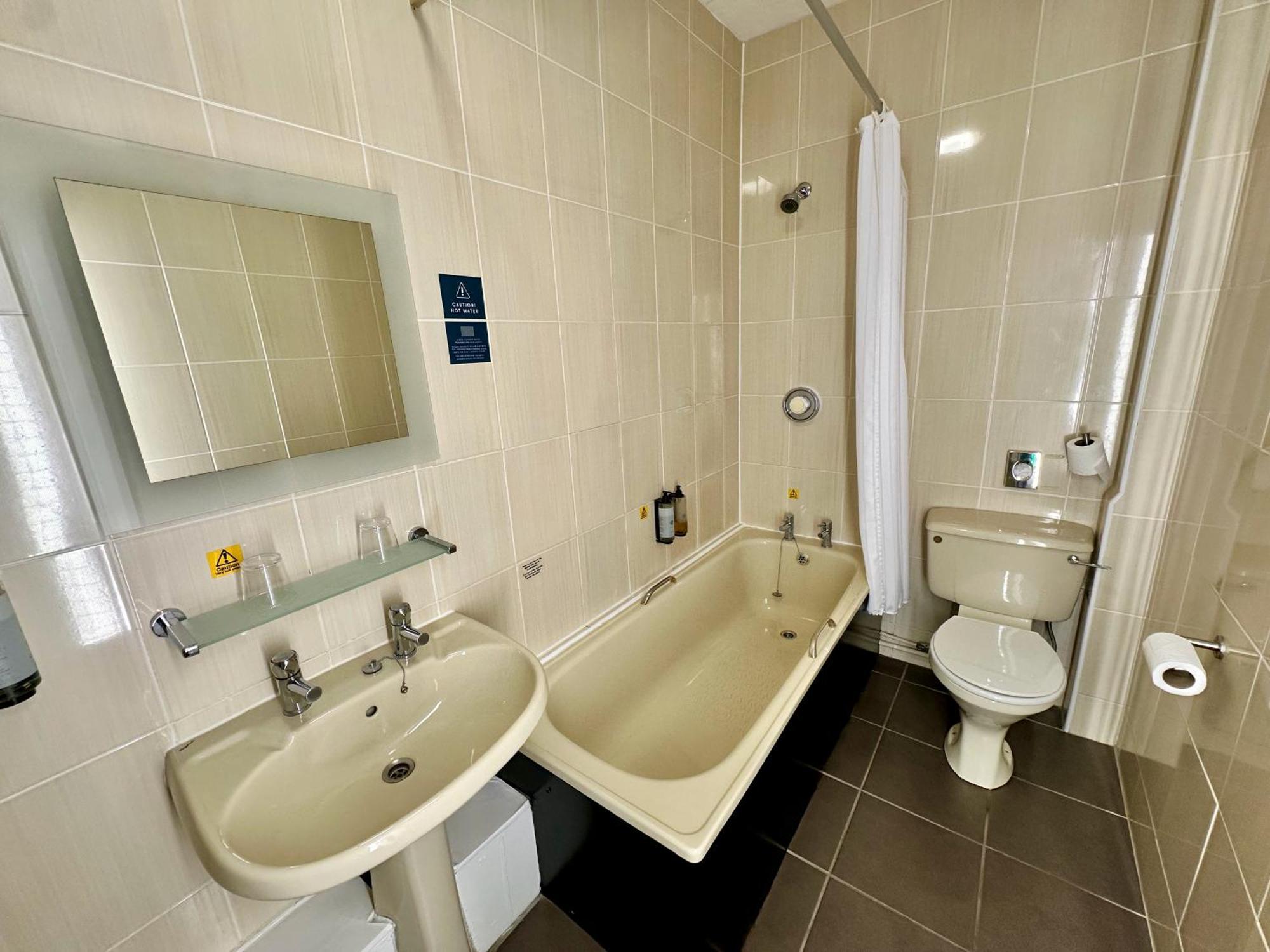 Station Hotel, Sure Collection By Bw