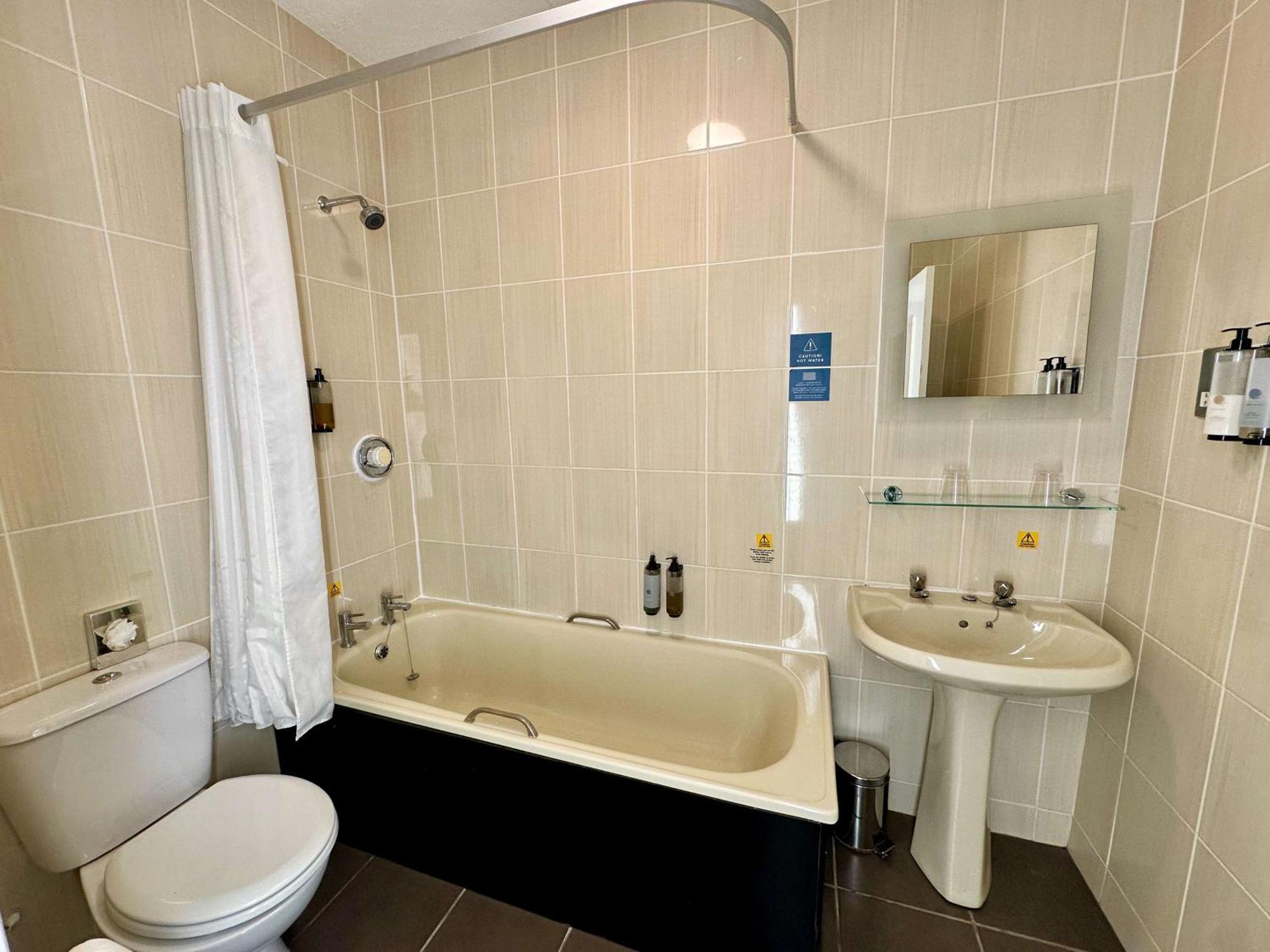 Station Hotel, Sure Collection By Bw 3*